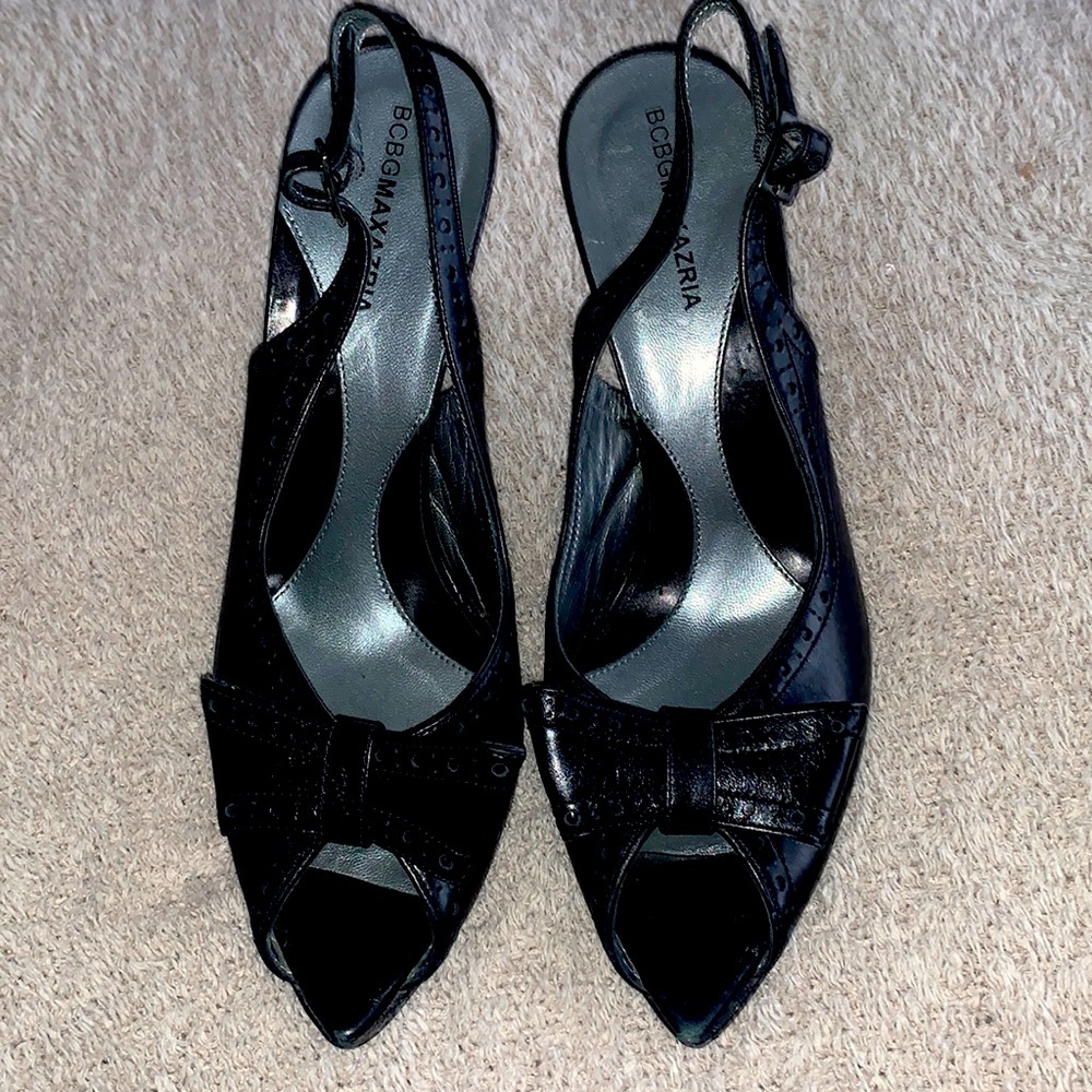BCBG MaxAzria black slingback shoes 👠